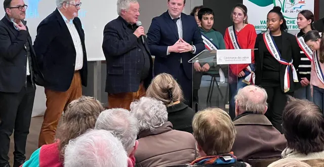 photo  chaque année, plusieurs cérémonies de voeux émaillent le mois de janvier à val-au-perche.  &copy;  val-au-perche 