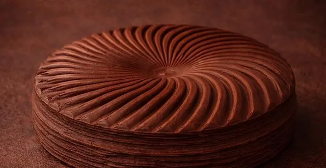 photo  la galette des rois en chocolat de damien vétault a explosé sur les réseaux sociaux.  &copy;  damien vétault 