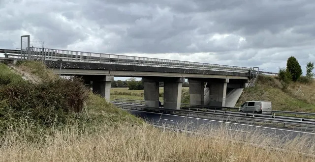photo  les tireurs, des adolescents, étaient embusqués au bord de l’autoroute a11 près d’ancenis (loire-atlantique).  &copy;  archives ouest-france 