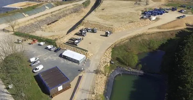 photo  une vue du site d’enfouissement de déchets de montmirail, dans la sarthe.  &copy;  paprec 