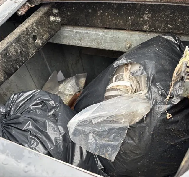 photo on trouve dans les poubelles des sacs mal triés.  ©  ouest-france