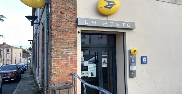photo  l’agence postale de la rue de la paix, à la séguinière, était ouverte 15 heures par semaine, du mardi au samedi.  &copy;  ouest-france 