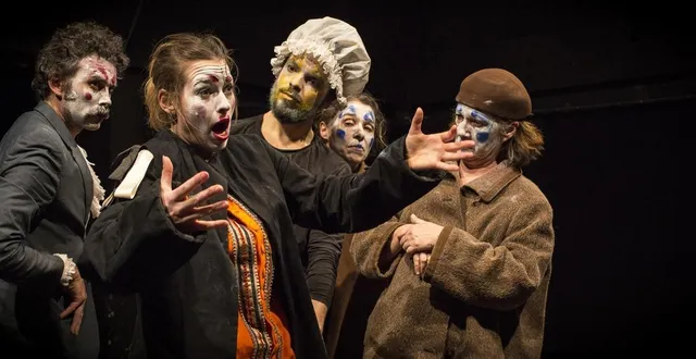 photo  les comédiens du théâtre de la coche présenteront « molière m2 », deux farces de molière jouées sur une scène réduite.  &copy;  jérémy breut 