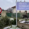 photo jusqu’au 31 janvier, la commune propose de déposer les sapins de noël (naturels, sans décoration et fausse neige) au niveau du parking des services techniques communaux. ils seront ensuite donnés à des chèvres, qui en feront leur festin.