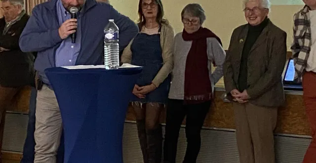 photo  nicolas mourier a présenté ses vœux aux habitants en présence d’élus.  &copy;  ouest-france 