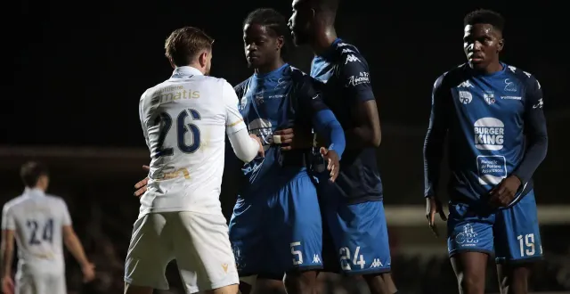 photo  abese, cissé, godame et les chauraisiens ne feront pas le déplacement à poitiers ce samedi.  &copy;  co - benoit felace 