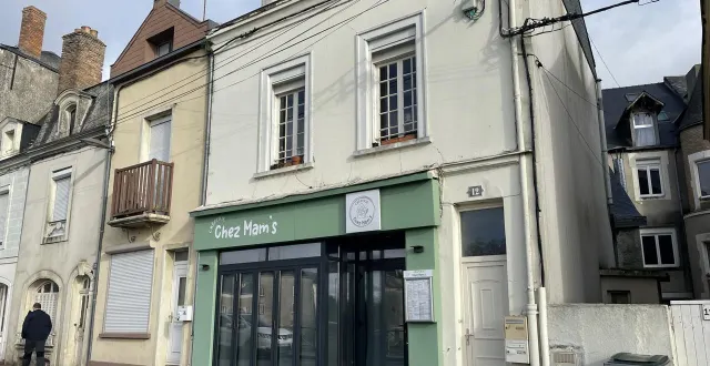 photo  dans quelques jours, la crêperie chez mam’s, située quai national à sablé-sur-sarthe, va devenir un restaurant indien.  &copy;  ouest-france 