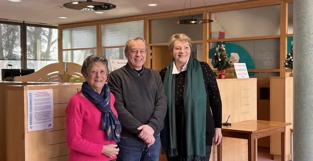 photo  comme en 2025, pascale chotard, jean-louis touchard et natalie monterieux, sont les agents chargés du recensement par la ville de la flèche (sarthe) du 15 janvier au 24 février 2026.  &copy;  ouest-france 