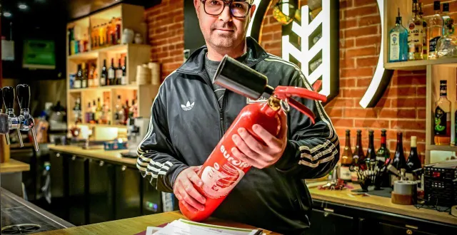 photo  matthieu reynaert milite pour davantage de mesures de sécurité dans les bars. à l’instar des normes sécuritaires imposées aux discothèques qui ne sont pas logées à la même enseigne.  &copy;  le maine libre - yvon loué 