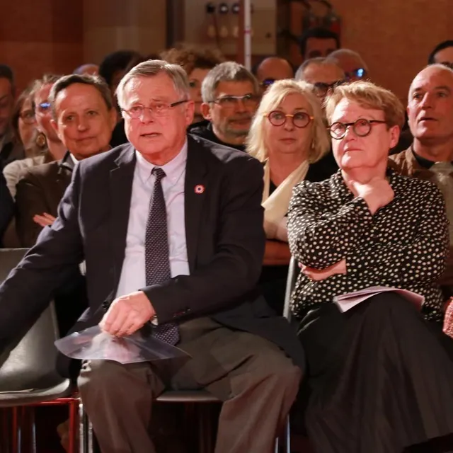 photo gilles grimaud était ému après son dernier discours de vœux.  ©  ouest-france