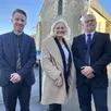 photo  jean-charles bouzanne (à droite), tête de liste rn à bazouges-cré-sur-loir avec marie-caroline le pen et romain lemoigne. 