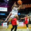 photo avec 20 points, trevor hudgins a porté le msb vers la victoire.
