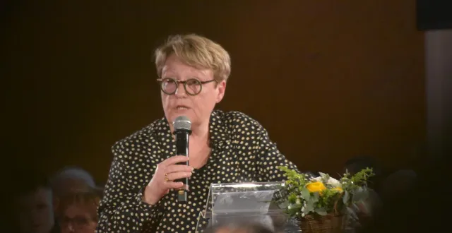 photo  geneviève coquereau, maire de segré-en-anjou-bleu, a rappelé les différents équipements réalisés au cours de l’année écoulée.  &copy;  co - joël audouin 