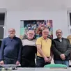 photo  une partie des membres du repair café de beaucouzé. 