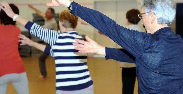 photo  le catalogue des loisirs seniors  du mans est paru.  &copy;  archives le courrier de l’ouest - marie delage 