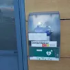 photo  défibrillateur en centre-ville près du crédit mutuel. 