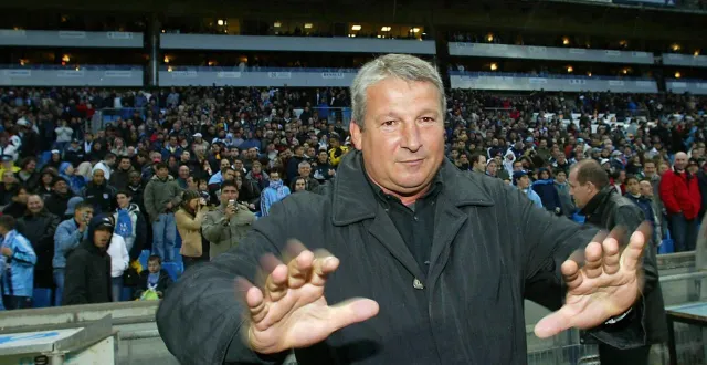 photo  rolland courbis a connu 18 clubs dans sa carrière.  &copy;  archive anne-christine poujoulat / afp 