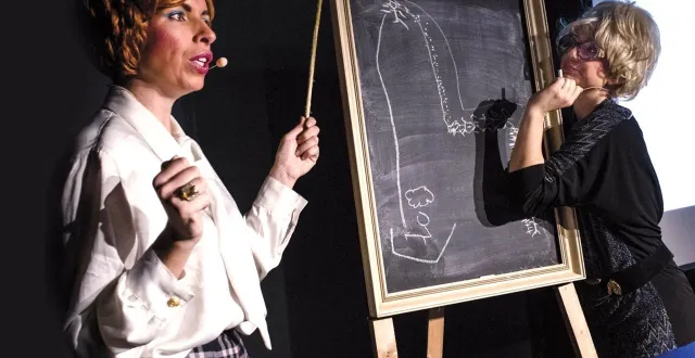 photo  chantal et josiane, de la cie les boudeuses, animeront un loto un peu déjanté, samedi 17 janvier au vallon.  &copy;  cie les boudeuses 