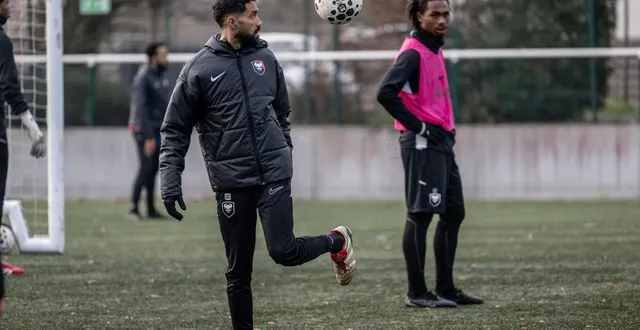 photo  l’arrivée de gaël clichy est au menu de notre podcast rouge et bleu.  &copy;  martin roche / ouest-france 