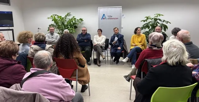 photo  la tournée des rencontres conviviales et citoyennes a débuté ce lundi 12 janvier 2026.  &copy;  ouest-france 