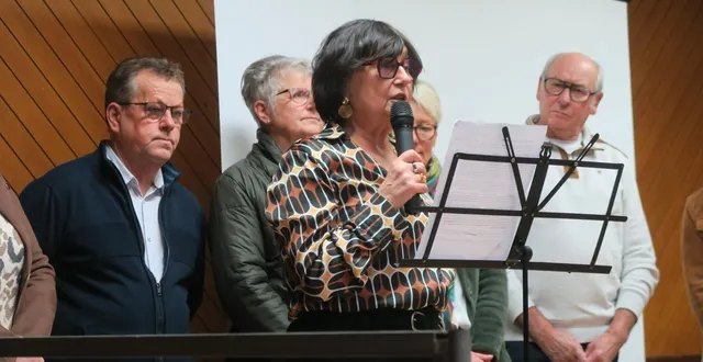photo  comme le veut la tradition, brigitte têtu-edin maire de vion et son équipe municipale ont présenté ses vœux, ce vendredi soir à la salle des fêtes  &copy;  ouest-france. 