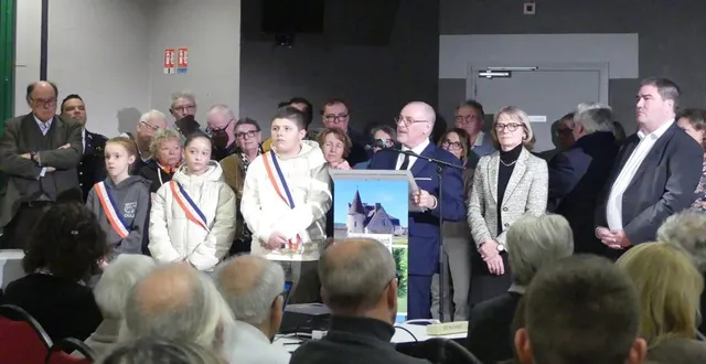 photo  patrick rodhain a présenté ses vœux aux rémalardais.  &copy;  ouest-france 