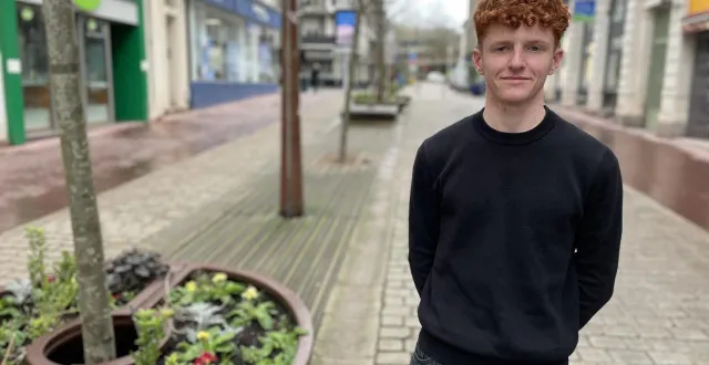 photo  adam amiot a décidé de vendre de la farine pour partir au pérou.  &copy;  ouest-france 