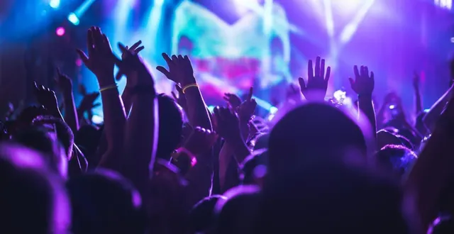 photo  vendredi 16 janvier 2026, à partir de 19 h, la brasserie mimoza, située place de la république au mans (sarthe), organise une soirée baptisée « maman vient danser ». (photo d’illustration)  &copy;  getty images/istockphoto 