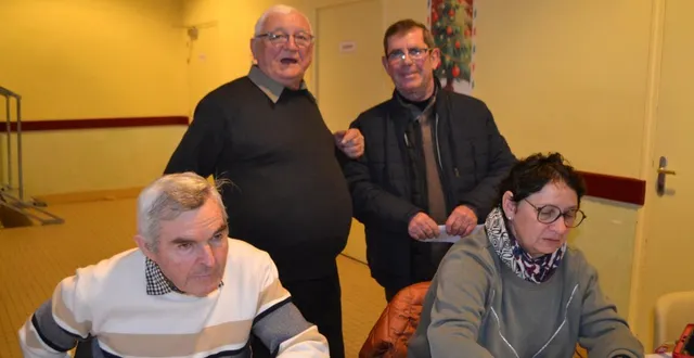 photo  une bonne entente règne entre les deux clubs d’auvers et juigné et leurs présidents maurice bossuet et yvon mile.  &copy;  le maine libre 