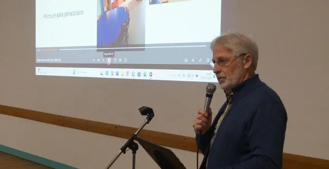 photo  maurice vavasseur a présenté ses vœux à la salle des fêtes michel lalos.  &copy;  ouest-france 