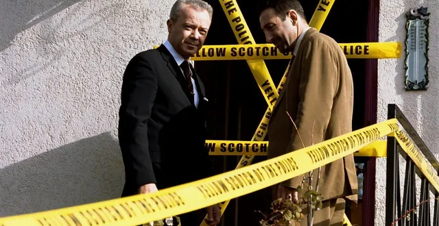 photo  olivier baroux et kad merad dans « mais qui a tué pamela rose ? »  &copy;  gaumont 