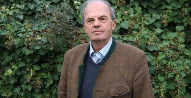 photo  le maire sortant de bazouges-cré-sur-loir (sarthe), gwénaël de sagazan, a annoncé sa candidature à sa réélection pour les élections municipales des 15 et 22 mars 2026.  &copy;  ouest-france 