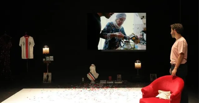 photo  la transmission de la recette du thé de la mère au fils… avec un petit ingrédient secret.  &copy;  photo pascal victor 