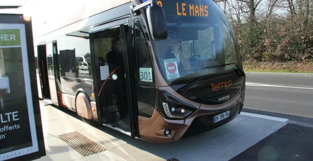 photo  ce jeudi 15 janvier 2026, la garde à vue est levée pour les deux lycéens interpellés, mercredi, à la suite des violences physiques faites au mans sur deux contrôleurs de la setram, mardi.  &copy;  ouest-france 