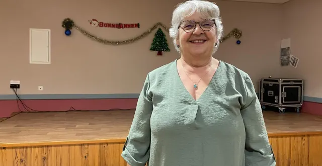 photo  ancienne élue, sylvie péan est en charge du recensement à villaines-la-gonais.  &copy;  le maine libre 