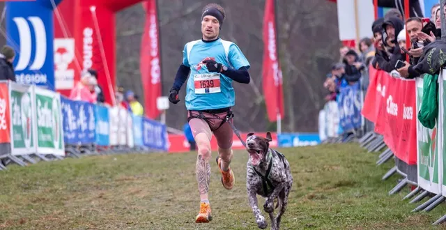 photo  anthony remars s’était imposé lors du canicross du cross ouest-france en 2024, avec neiro.  &copy;  dominique breugnot / archives ouest-france 