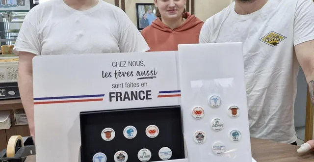 photo  julien clairet (à droite) et les employées de la boutique promeuvent les associations  &copy;  ouest-france 