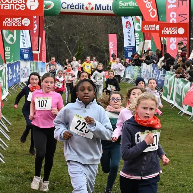 Les plus jeunes participants, étaient les élèves de CM1, qui ont ouvert la compétition. Jérôme Fouquet/Ouest-France photo les plus jeunes participants, étaient les élèves de cm1, qui ont ouvert la compétition. © jérôme fouquet/ouest-france