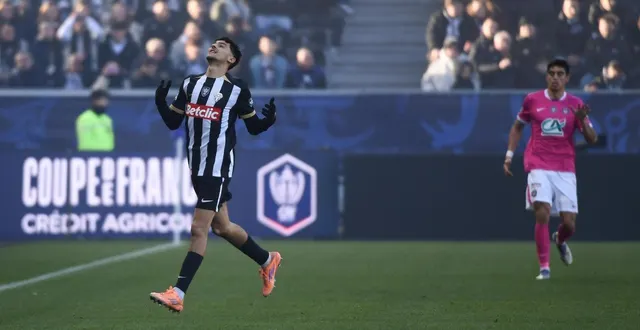 photo  yassin belkhdim et le sco visent un premier succès en 2026, mais auront fort à faire face à marseille.  &copy;  co - josselin clair 