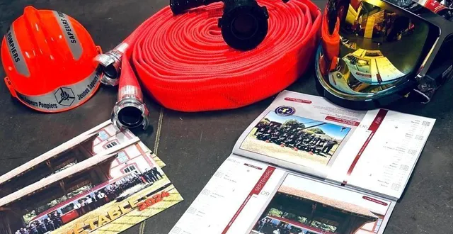 photo  plusieurs niortais ont reçu le calendrier des pompiers dans leurs boîtes aux lettres.  &copy;  co-ml 