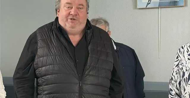 photo  edgar moulin, maire de saint-ellier-les-bois (orne), est candidat à sa succession.  &copy;  ouest-france 