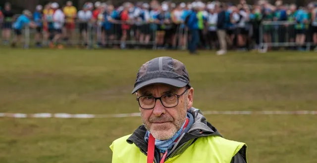 photo  bernard baudouin était le juge de marche nordique en charge de superviser les épreuves du cross ouest-france 2026.  &copy;  simon torlotin / ouest-france 