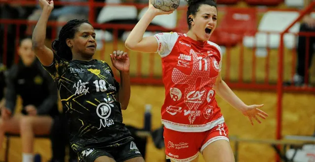 photo  emma reygrobellet et les celloises sont longtemps restées sous la menace des girondines.  &copy;  co – christophe bernard 