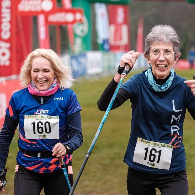 Lors de la marche nordique loisir, Sylvie Menant et Catherine Daboux ont franchi la ligne d’arrivée en 54 minutes et 17 secondes, se classant 3e et 4e. Simon Torlotin / Ouest-France photo lors de la marche nordique loisir, sylvie menant et catherine daboux ont franchi la ligne d’arrivée en 54 minutes et 17 secondes, se classant 3e et 4e. © simon torlotin / ouest-france
