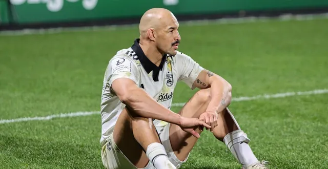 photo  au coup de sifflet final, dillyn leyds et les rochelais étaient sonnés par l’élimination de la champions cup.  &copy;  co - jordan magneron 