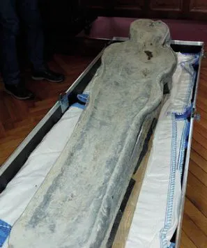 Sépulture présumée de Joachim Du Bellay retrouvée dans les fouilles de Notre-Damede- Paris.