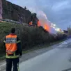 photo  les pompiers interviennent sur deux accidents différents, sur l’a11 et l’a28, deux camions sont en feu. ici l’accident sur l’a11. 