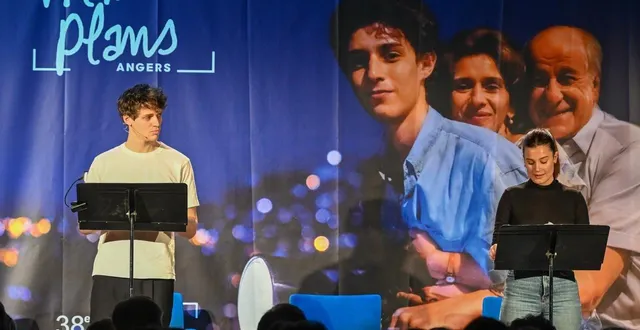 photo  angers, lundi 19 janvier 2026. oscar lesage et alexia douard ont été choisis pour lire le scénario initial du court-métrage « bonnarrien » d’adiel goliot, primé au festival en 2024.  &copy;  co - laurent combet 