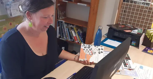 photo  tiphaine guiheneux anime l’équipe des bénévoles pour sa seconde année.  &copy;  ouest-france 