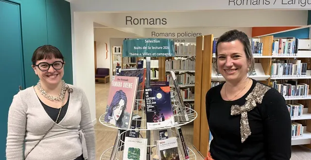 photo  gwenaëlle hubert, coordinatrice du réseau, et hélène dupont, directrice de la bibliothèque de la flèche (sarthe), présentent les nuits de la lecture. des animations gratuites organisées du mercredi 21 au samedi 24 janvier 2026 dans le pays fléchois.  &copy;  ouest-france. 